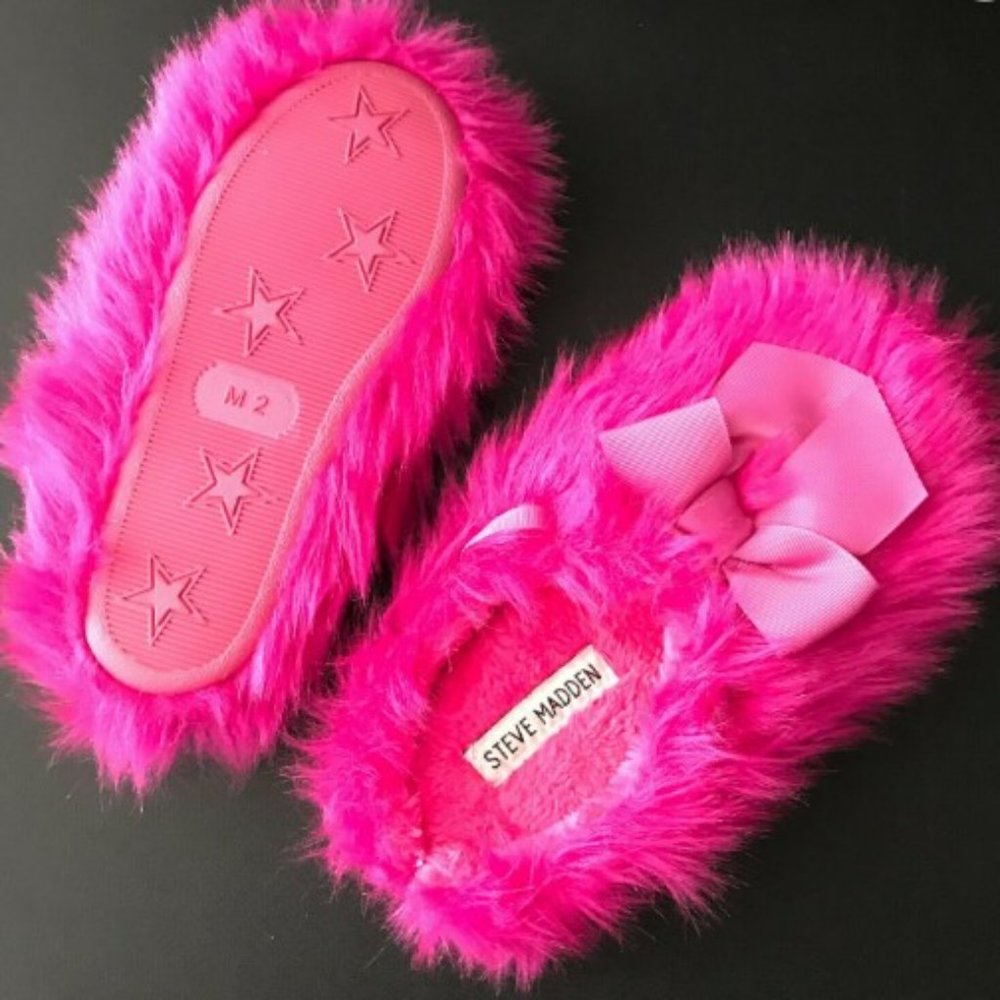 Steve Madden Girls Faux Fur Slippers w Ribbons, Age 7, Size M 2, Hot Pink